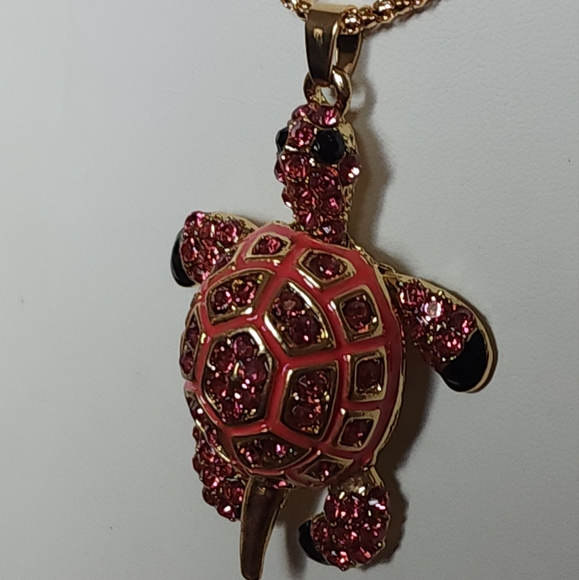 BETSY JOHNSON Gold and Pink Turtle Pendant Necklace - Picture 2 of 5